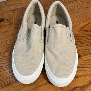 Superga Slip-on size 6